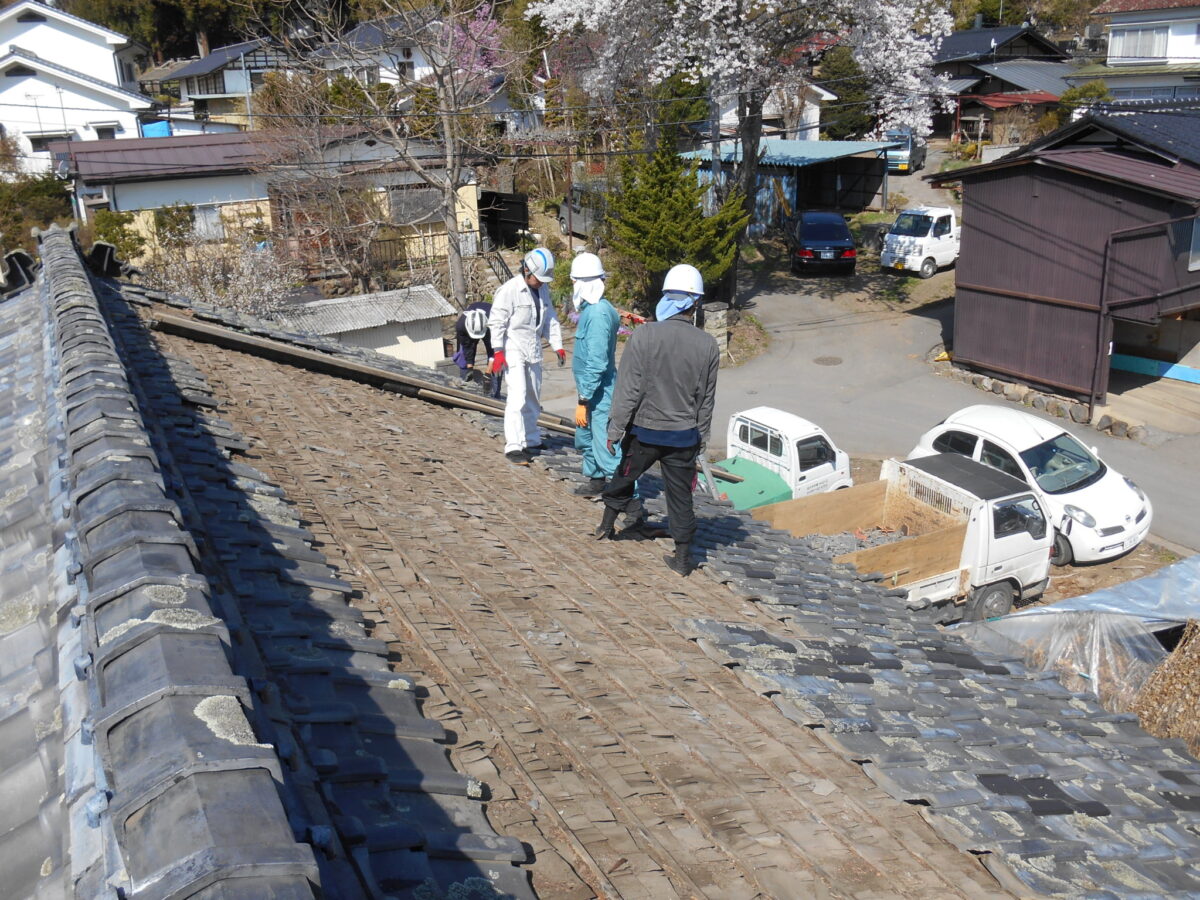 画像:屋根の葺き替え